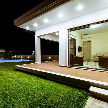Chania Oasis With Heated Pool Exteriör bild
