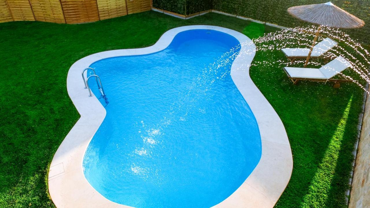 Chania Oasis With Heated Pool Exteriör bild